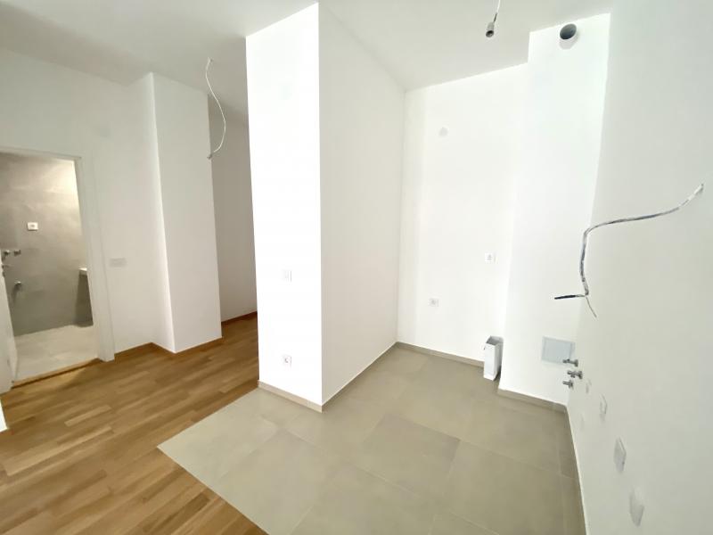 Novi Beograd-Bežanijska Kosa  - ,Kolumbova-3