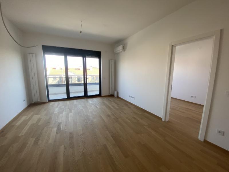 Novi Beograd-Bežanijska Kosa  - ,Magelanova-4