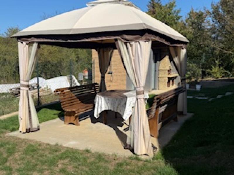 Lipovica-Barajevo - ,Fruškogorska-14