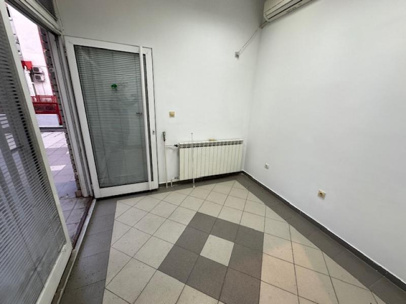 Novi Beogra-Blok 29-Arena-Lokal ID#2774 250 €