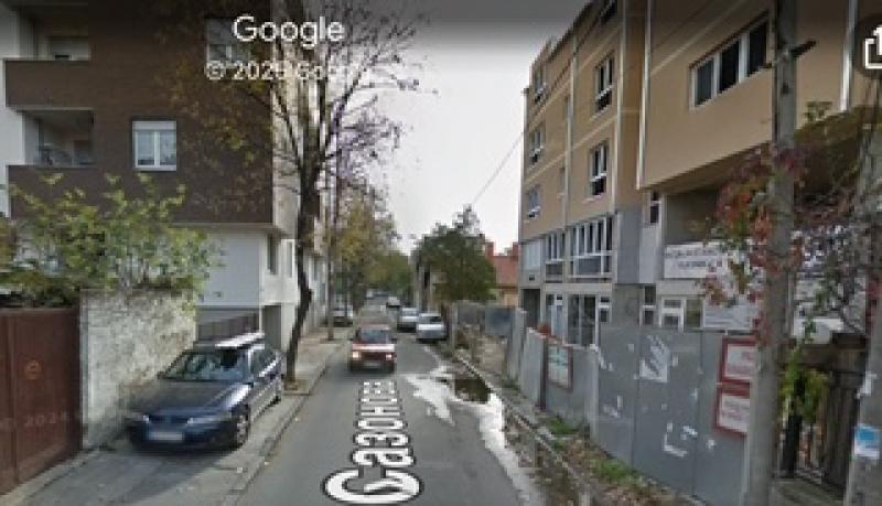 Vračar - ,Sazonova-0