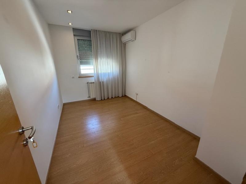 Banovo brdo-Košutnjak - ,Kneza Višeslava-13