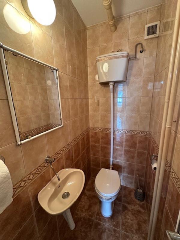 Zemun - ,Karadjordjeva-8